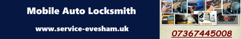 Banner cu text „Mobile Auto Locksmith”, site-ul www.service-evesham.uk, imagini cu servicii de auto locksmith și numărul de telefon 07367445008